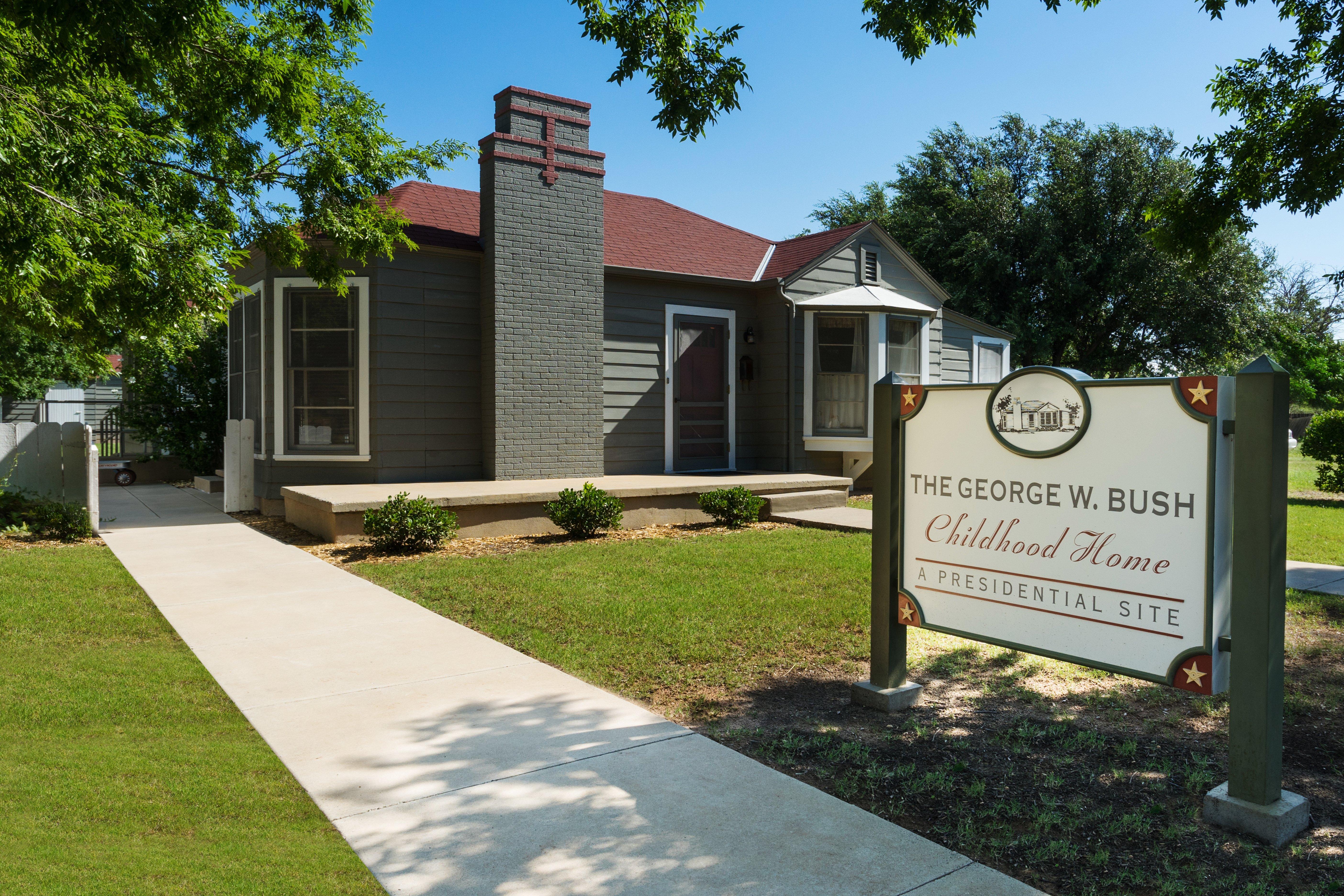 Holiday Inn Express & Suites Midland South I-20 By Ihg Exterior foto